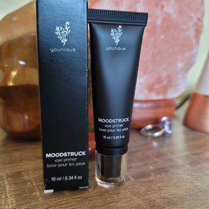 Younique makeup eye primer, new